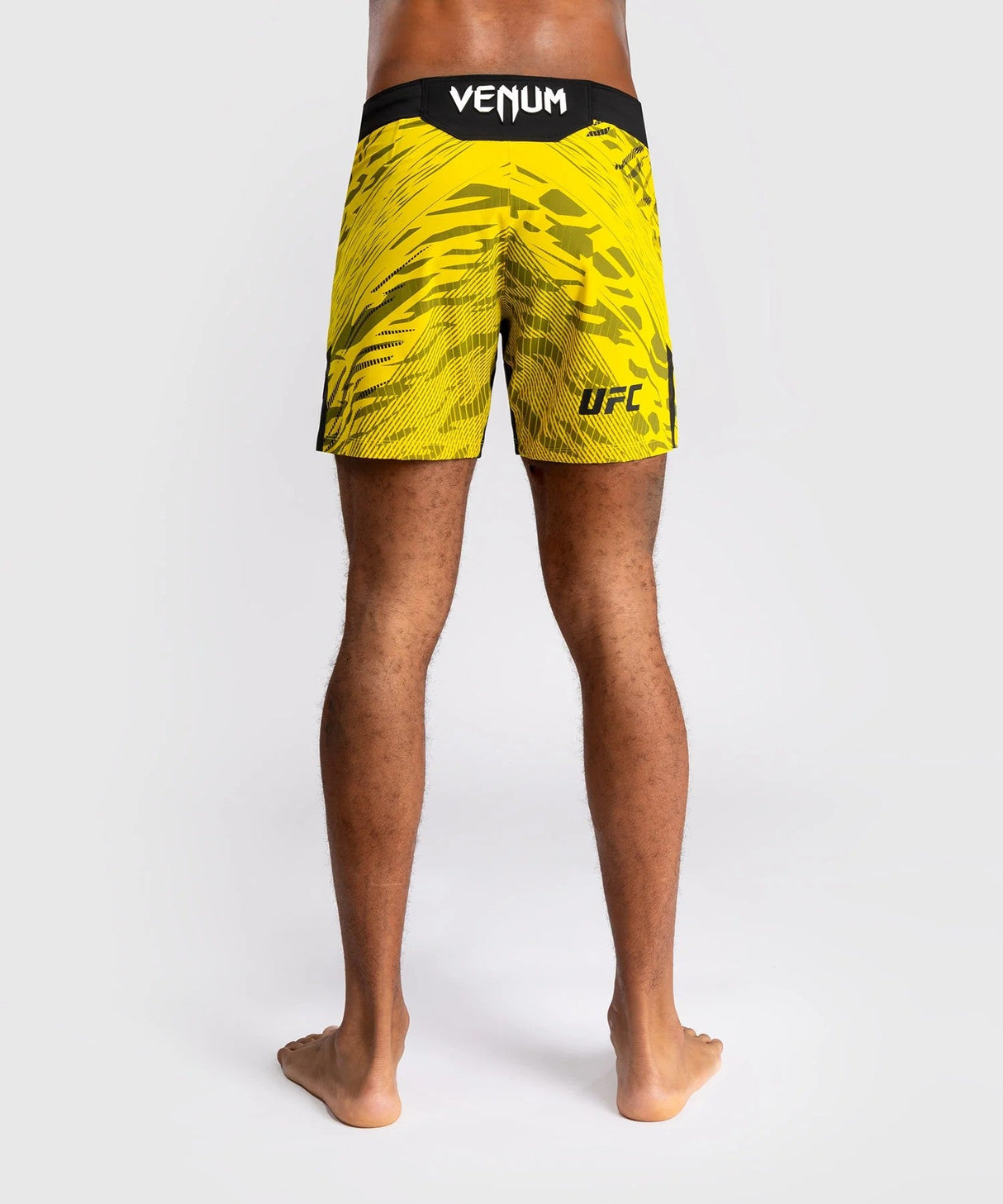 Venum UFC Authentic Fight Night Shorts – gelb