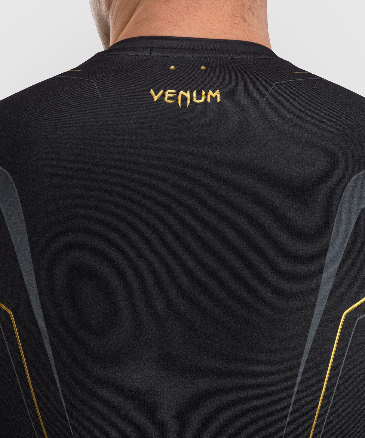 Rashguard à manches courtes Venum Streamline – Noir/Or, VENUM-06296-126