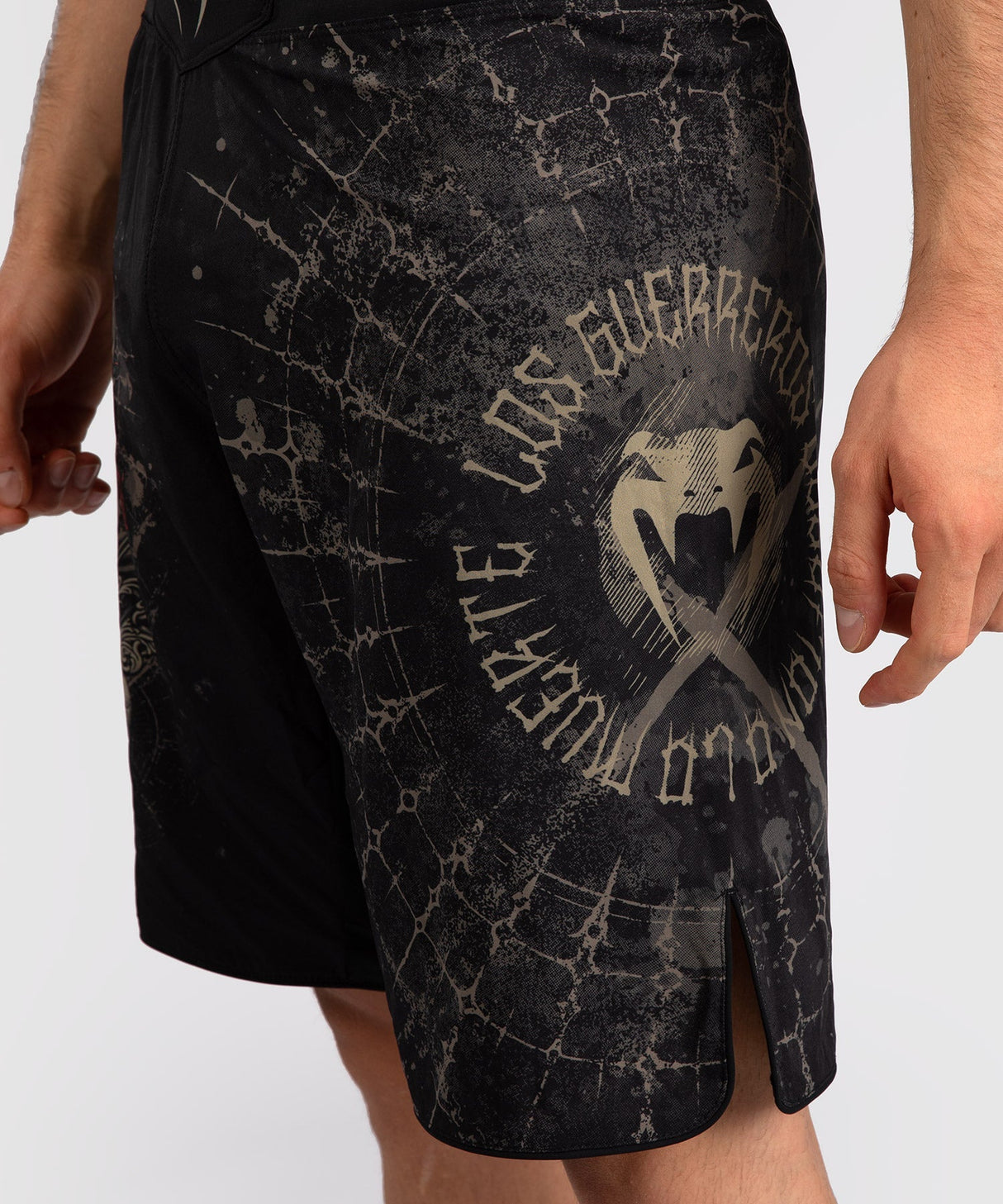 Venum Santa Muerte 5.0 Shorts-Schwarz, Venum-05330-603