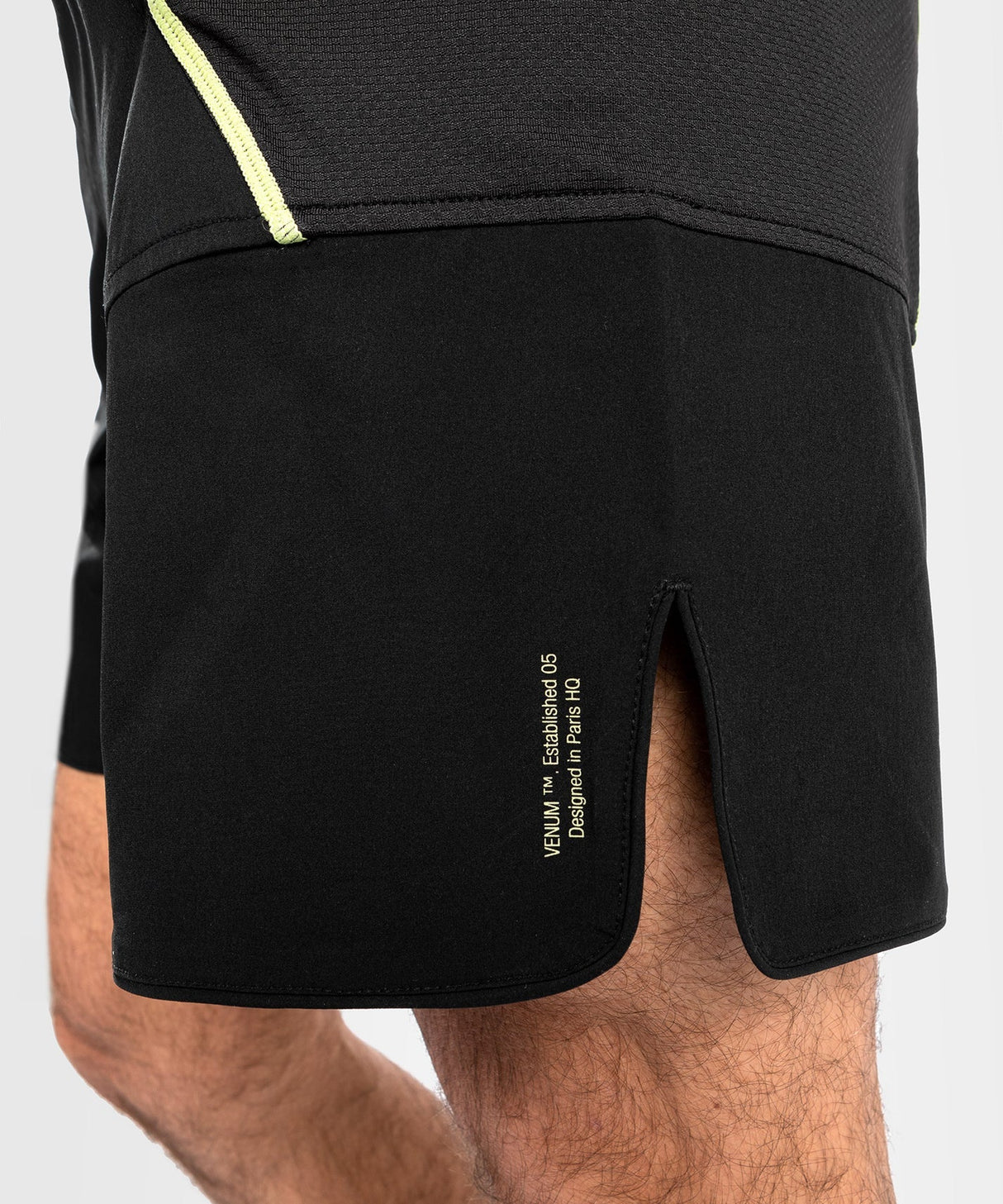 Short de MMA Venum Fusion 2.0 - noir/jaune, VENUM-05142-111