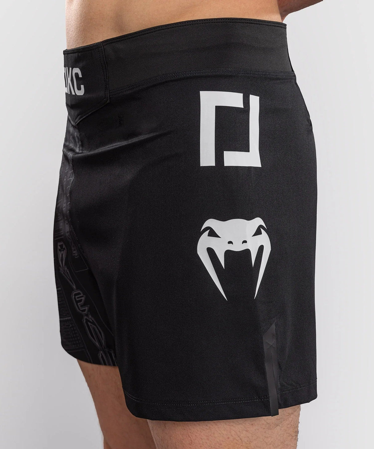 Fight Shorts Venum Karate Combat - Black/Grey, VENUM-06230-109