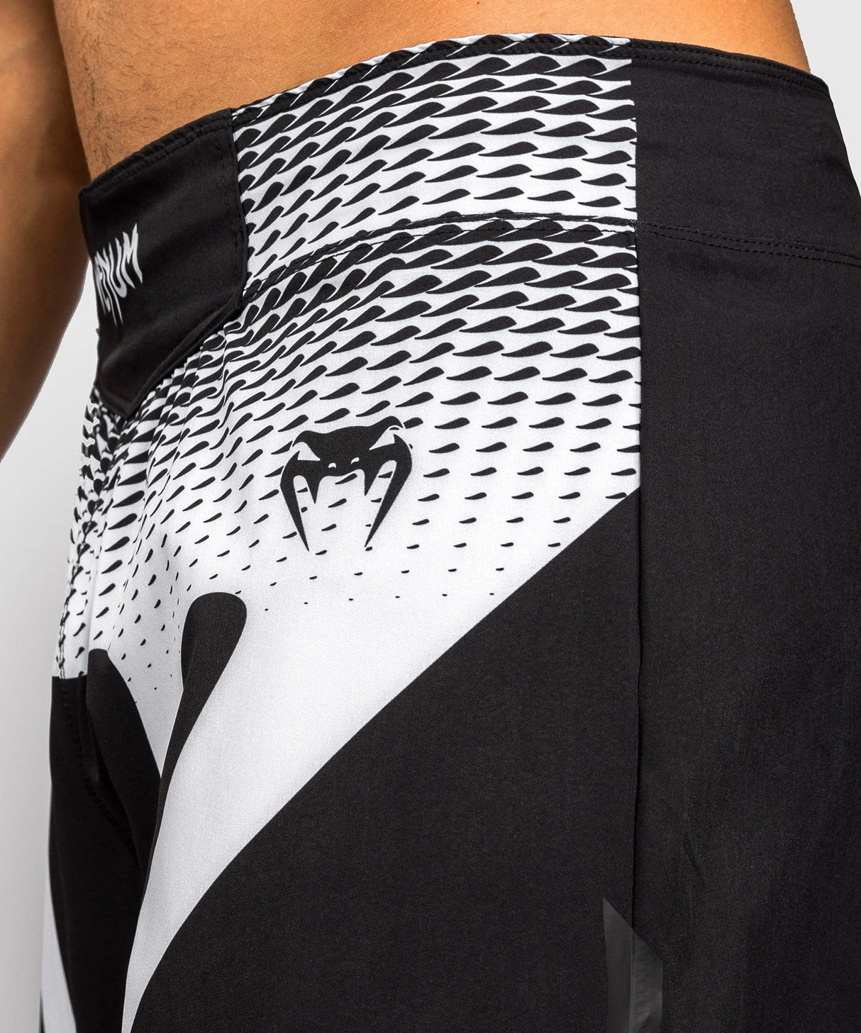 Venum No Gi IBJJF-zertifizierte Kampfshorts – schwarz/weiß, VENUM-05917-108
