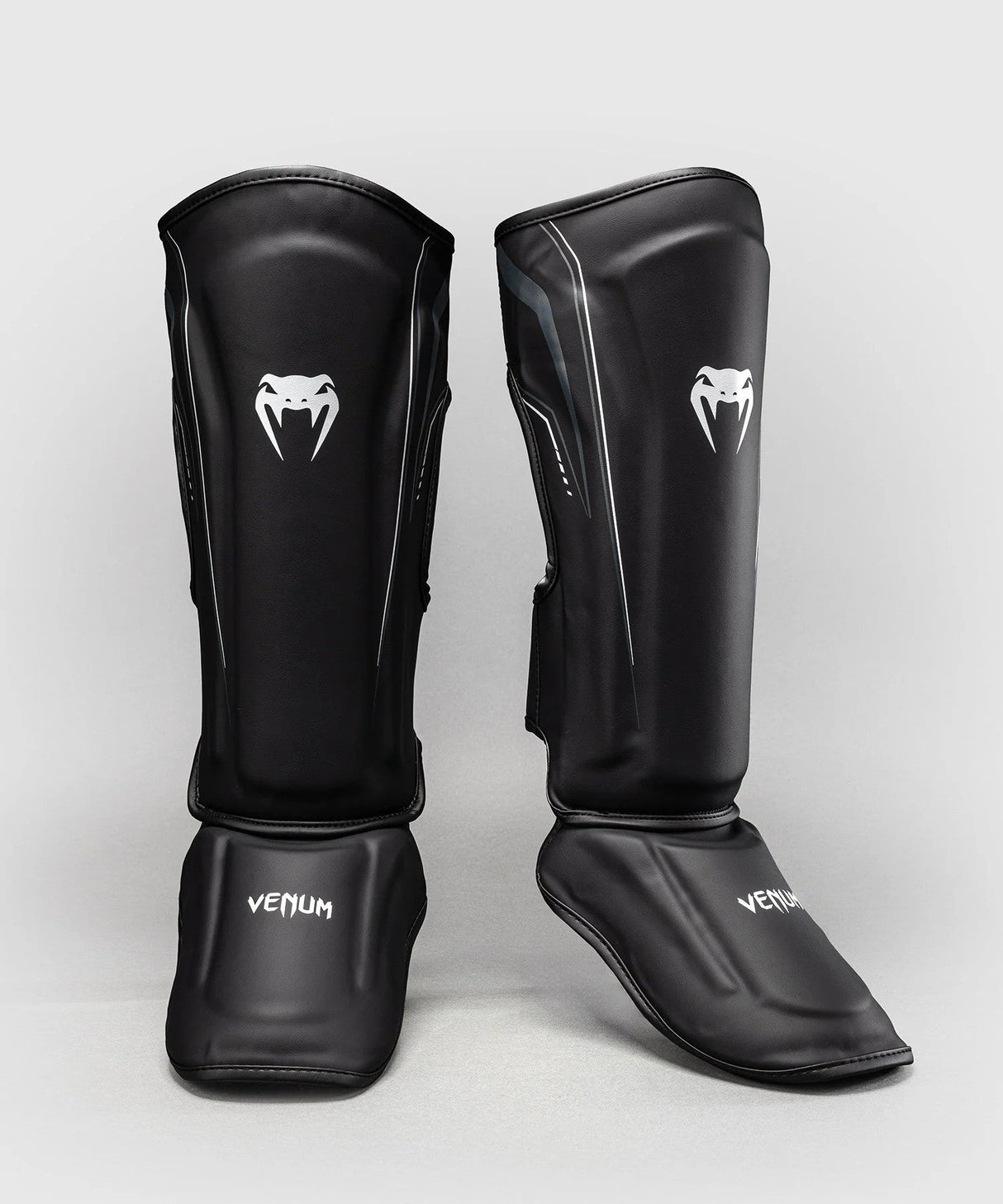 Venum Streamline Shin Guards - Black/White, VENUM-06305-108