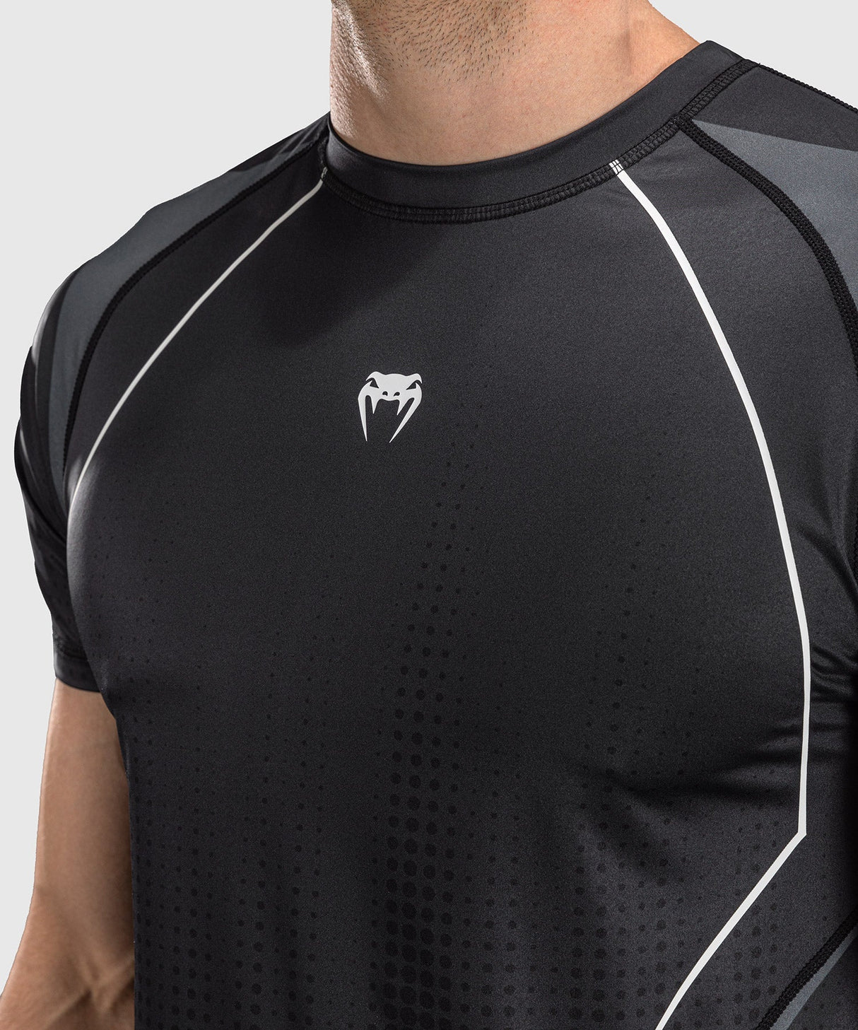 Venum Stealth Dry-Tech T-Shirt – Schwarz/Weiß, VENUM-06274-108