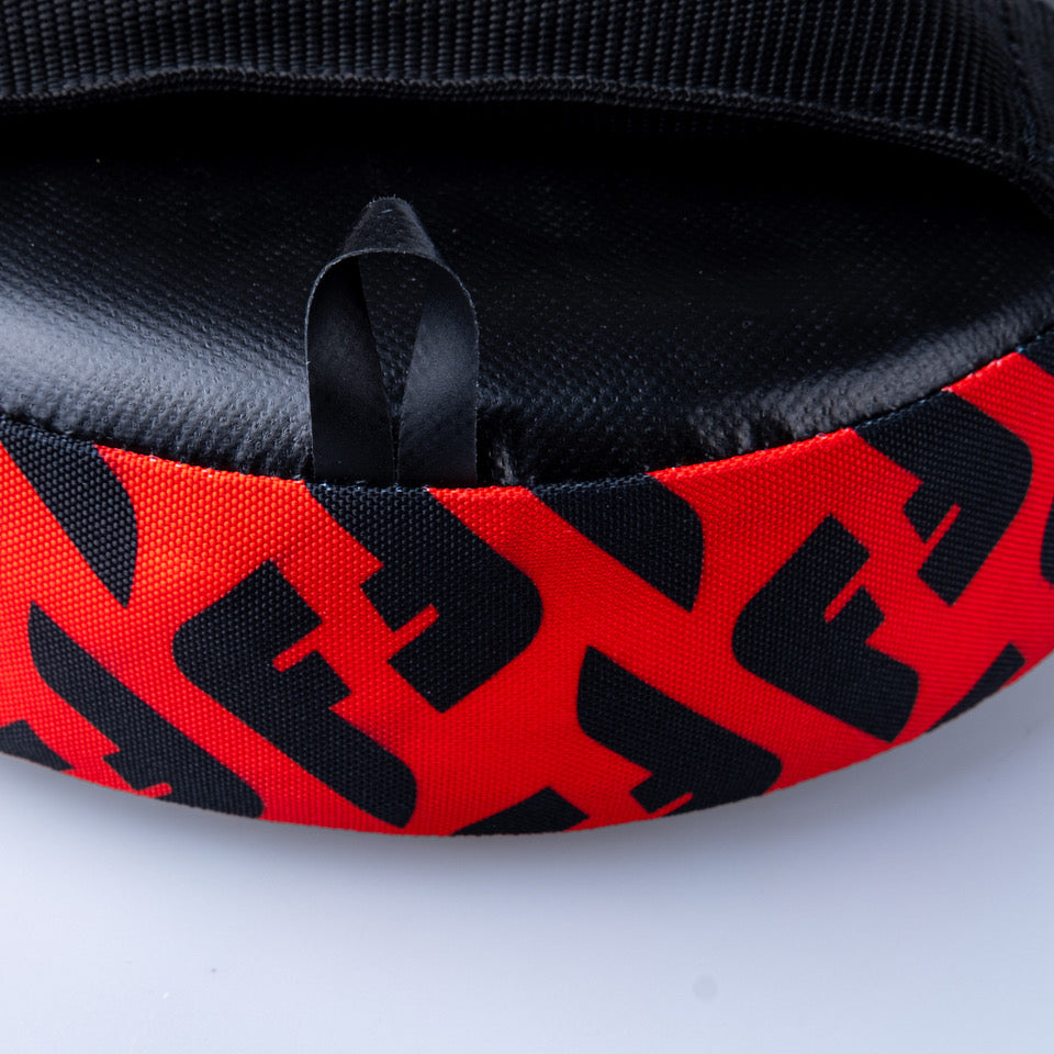 Fighter Small Round Mitt - black/red, FFM-02-03