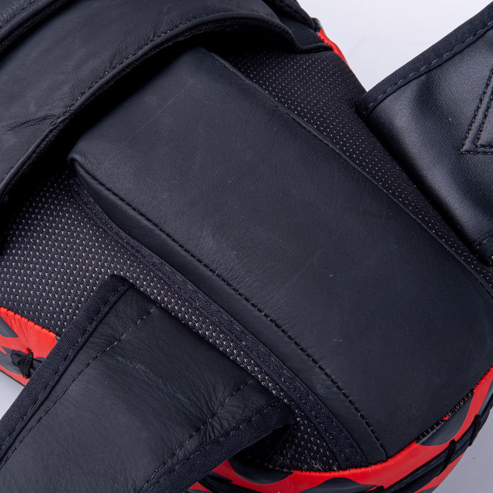 Fighter Focus Mitts – black/red, FFMS-002-03F