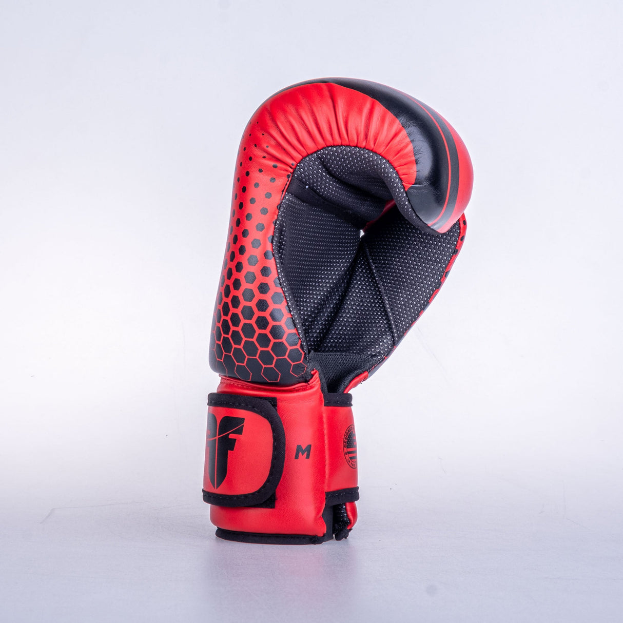 Guantes de mano abiertos de luchador-rojo/negro, OHF-HXGR-0203
