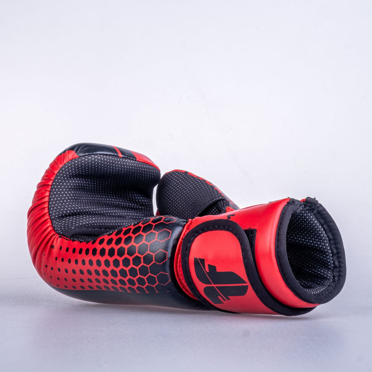 Guantes de mano abiertos de luchador-rojo/negro, OHF-HXGR-0203