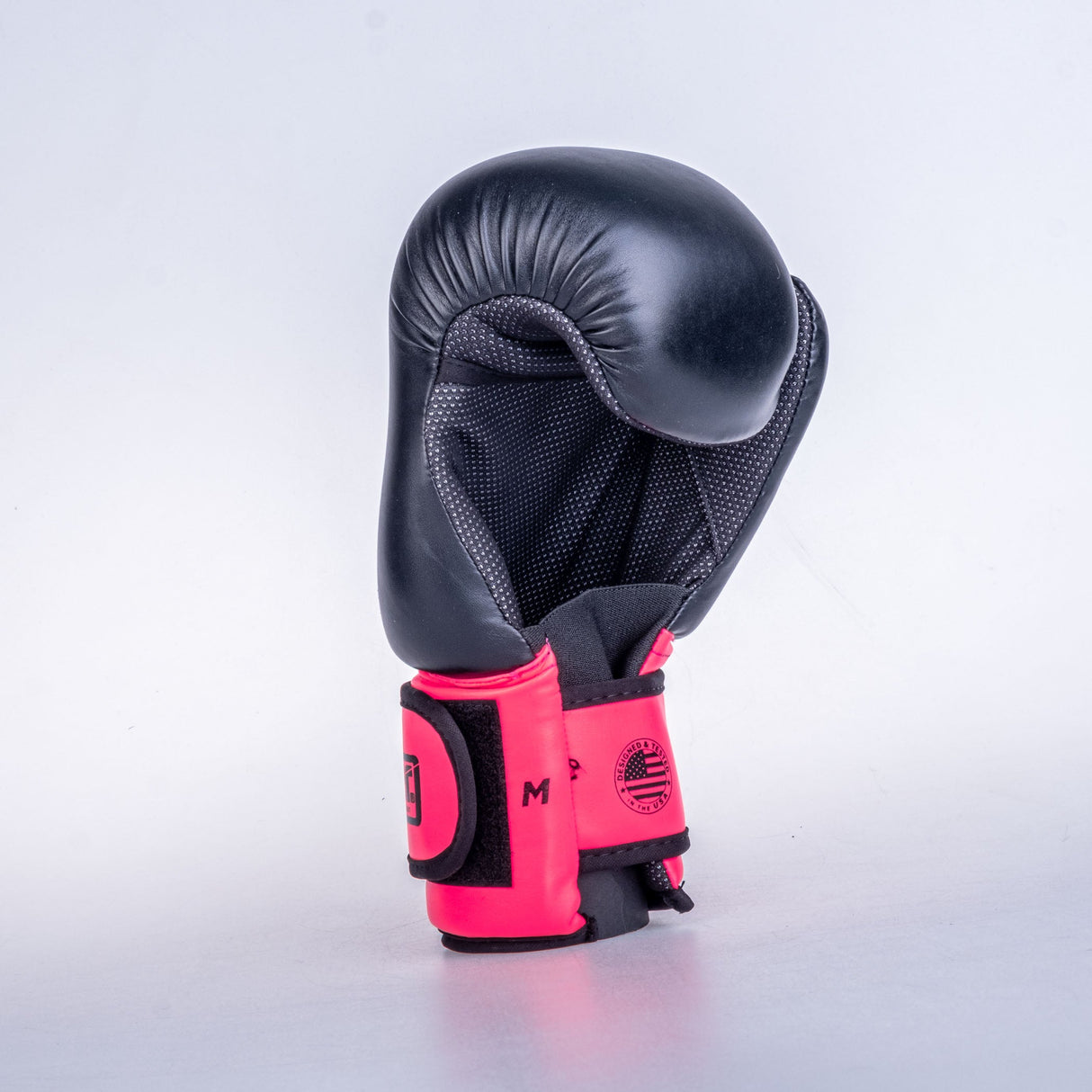 Guantes de mano abiertos de luchador-Negro/Pink, OHF-WRD-0207