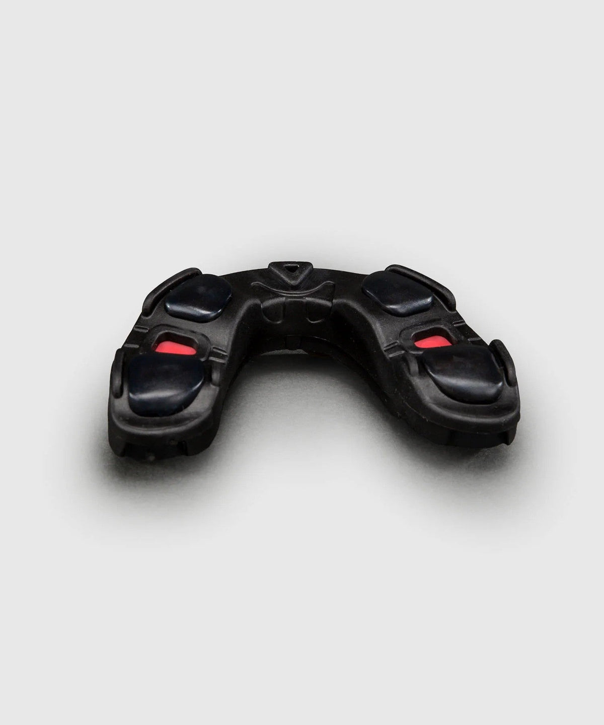 Venum Predator Mouthguard – Black/Black/Red, VENUM-0621-680