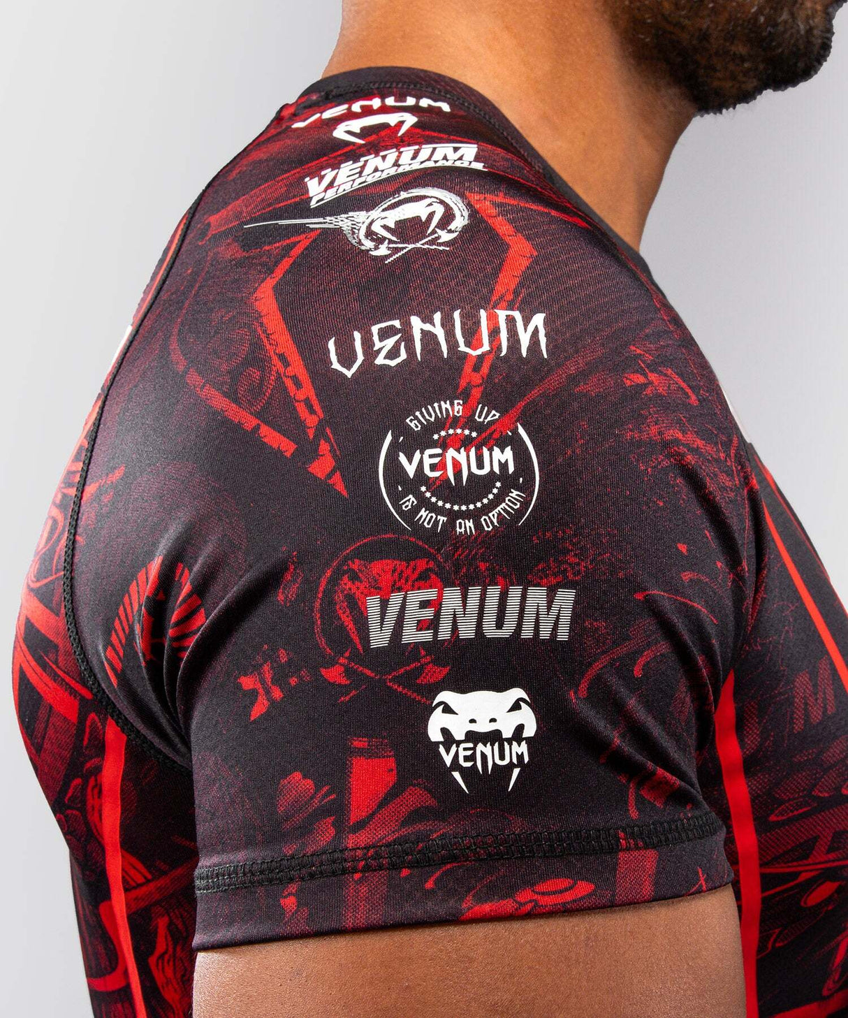 Venum 20th Anniversary Short Sleeve Rashguard - Black/Red, VENUM-06100-100