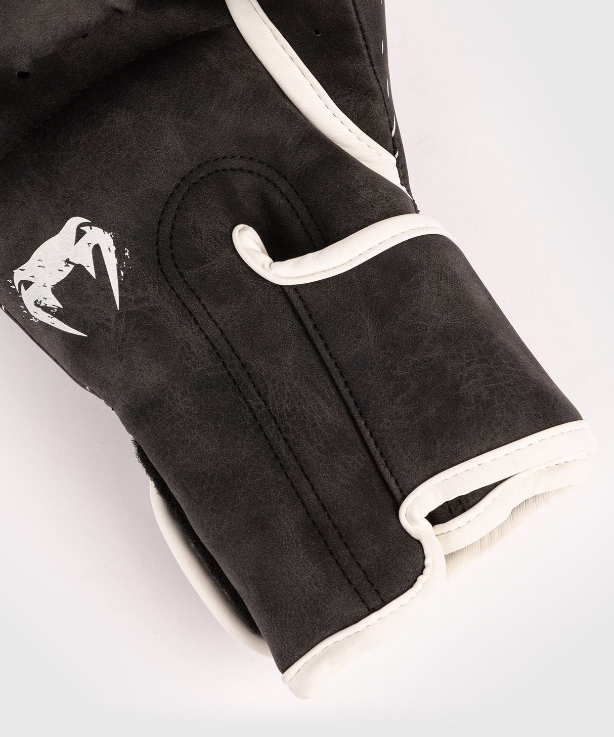 Gants de boxe Venum GLDTR 4.0 - noir/blanc