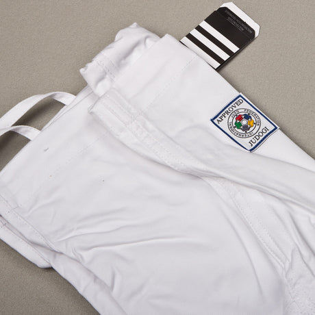 Judo pantalones adidas con etiqueta IJF, JT275