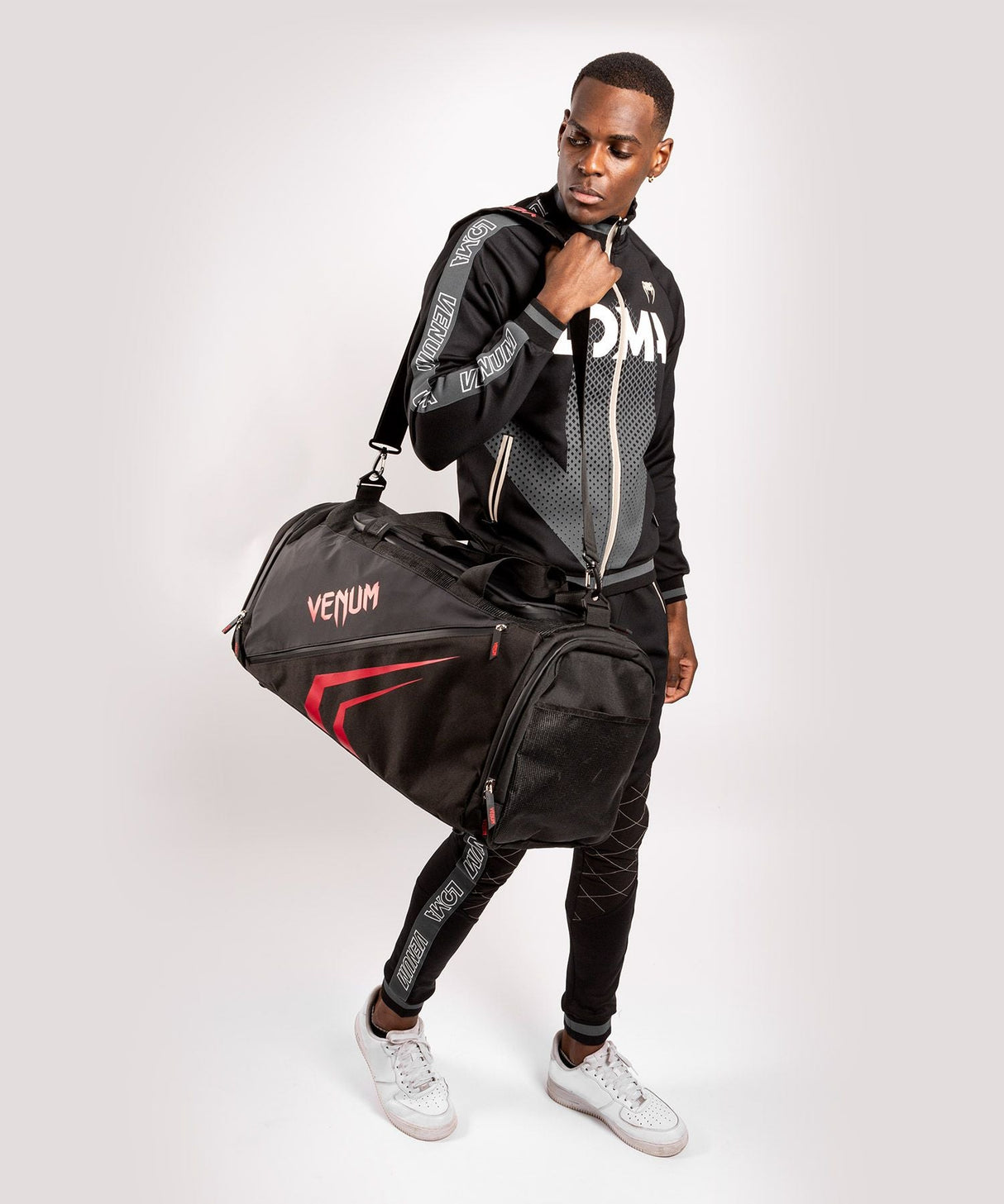 Venum Trainer Lite Evo Sports Bag - Black/Red