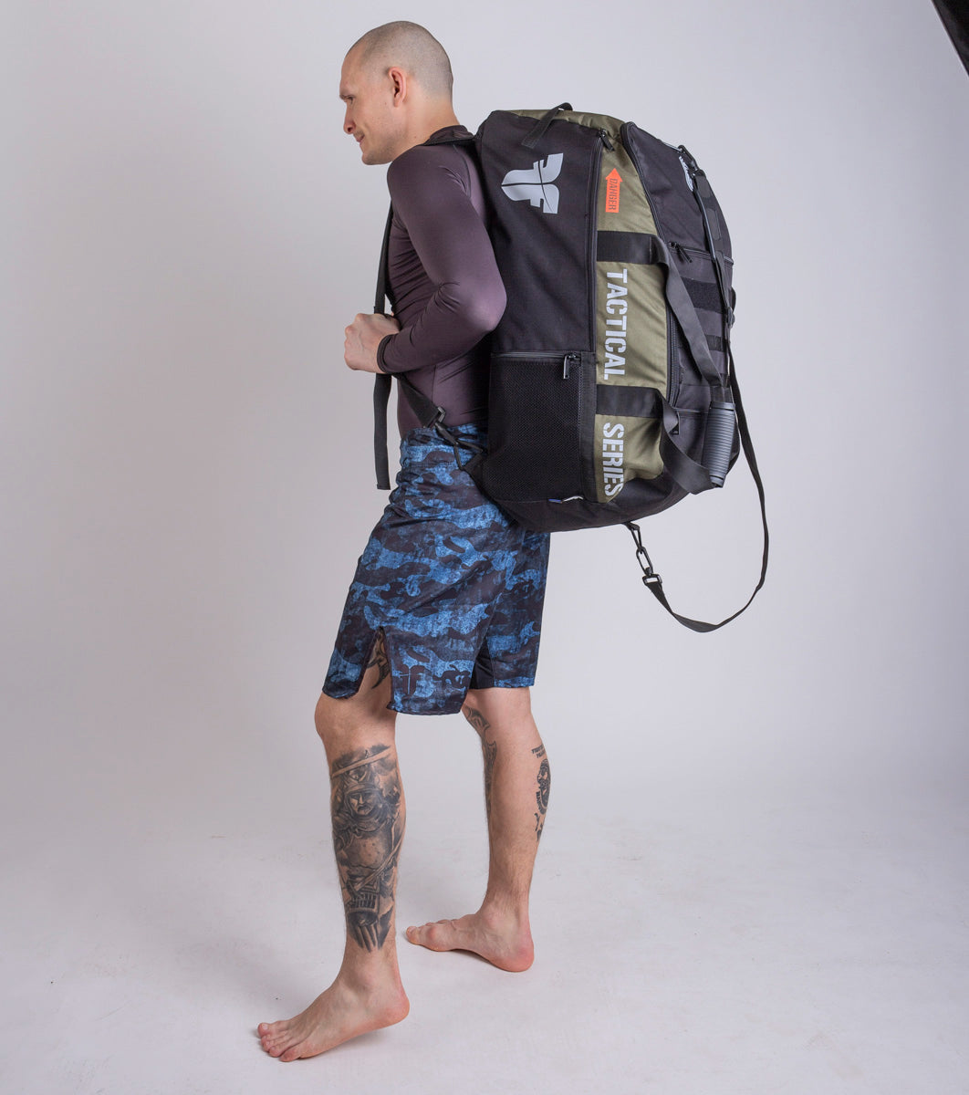 Fighter Sporthandtasche LINE XL – Tactical Series – Armeegrün, FTBP-06