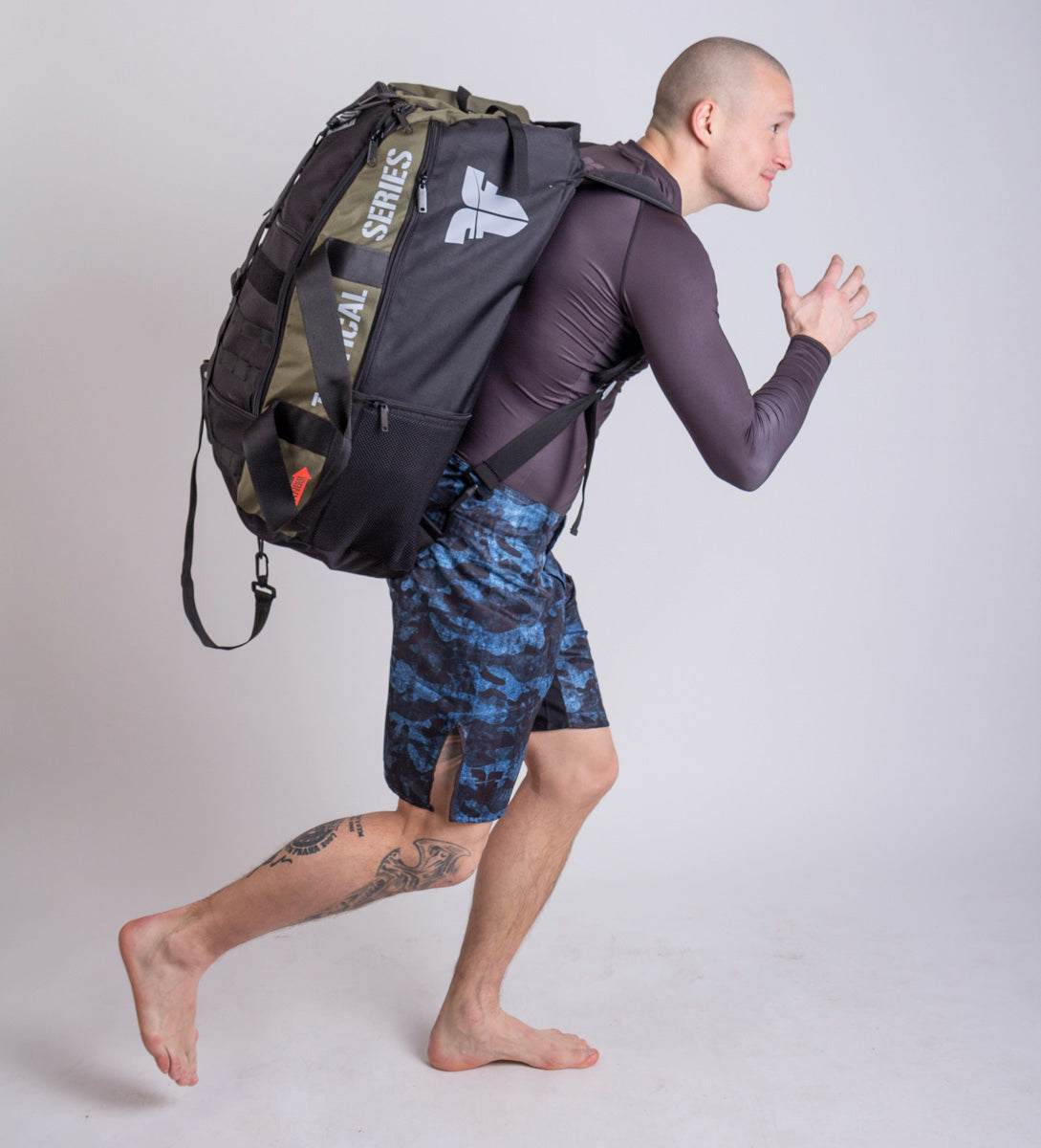 Fighter Sporthandtasche LINE XL – Tactical Series – Armeegrün, FTBP-06