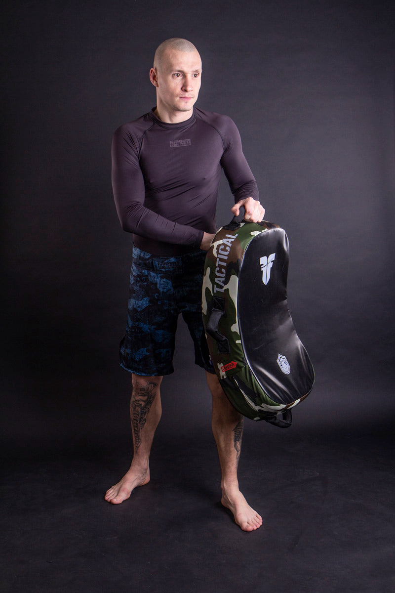 Fighter Kicking Shield - MULTI GRIP - Tactical Series - black/camo, FKSH-14