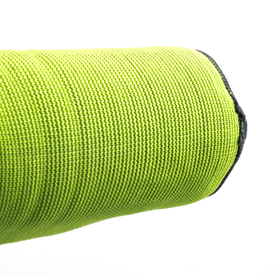 Guardia de codo reversible de luchador - negro/verde