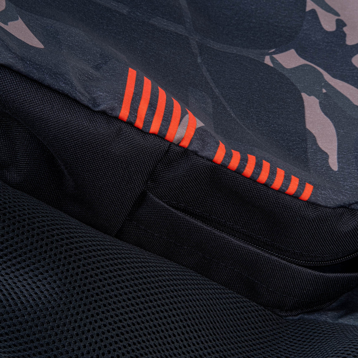 Escuadrón de mochilas de luchador - CAMO CABLA