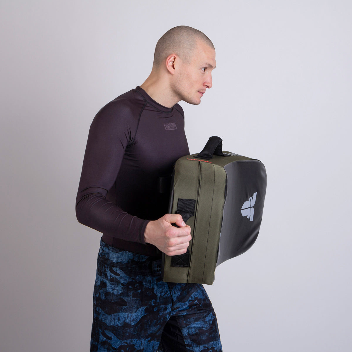 Fighter Kicking Shield - MULTI GRIP - Tactical Series - army green, FKSH-15