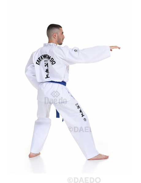 Daedo ITF Dobok Competencia aprobada, Taitf10810