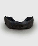 Venum Predator Mouthguard – Black/Black/Red, VENUM-0621-680