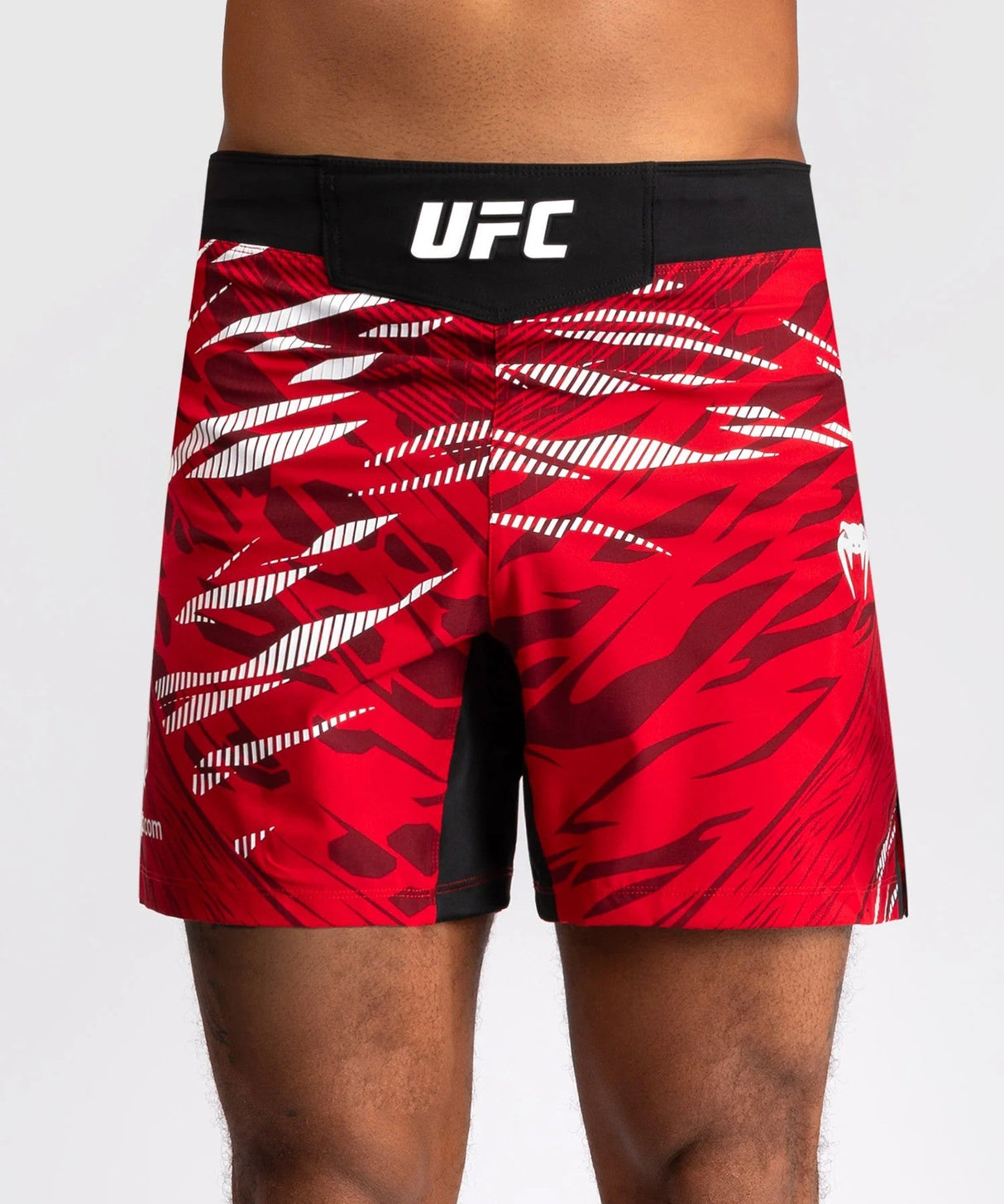 Venum UFC Fusion Fight Shorts - red, VNMUFC-00347-003