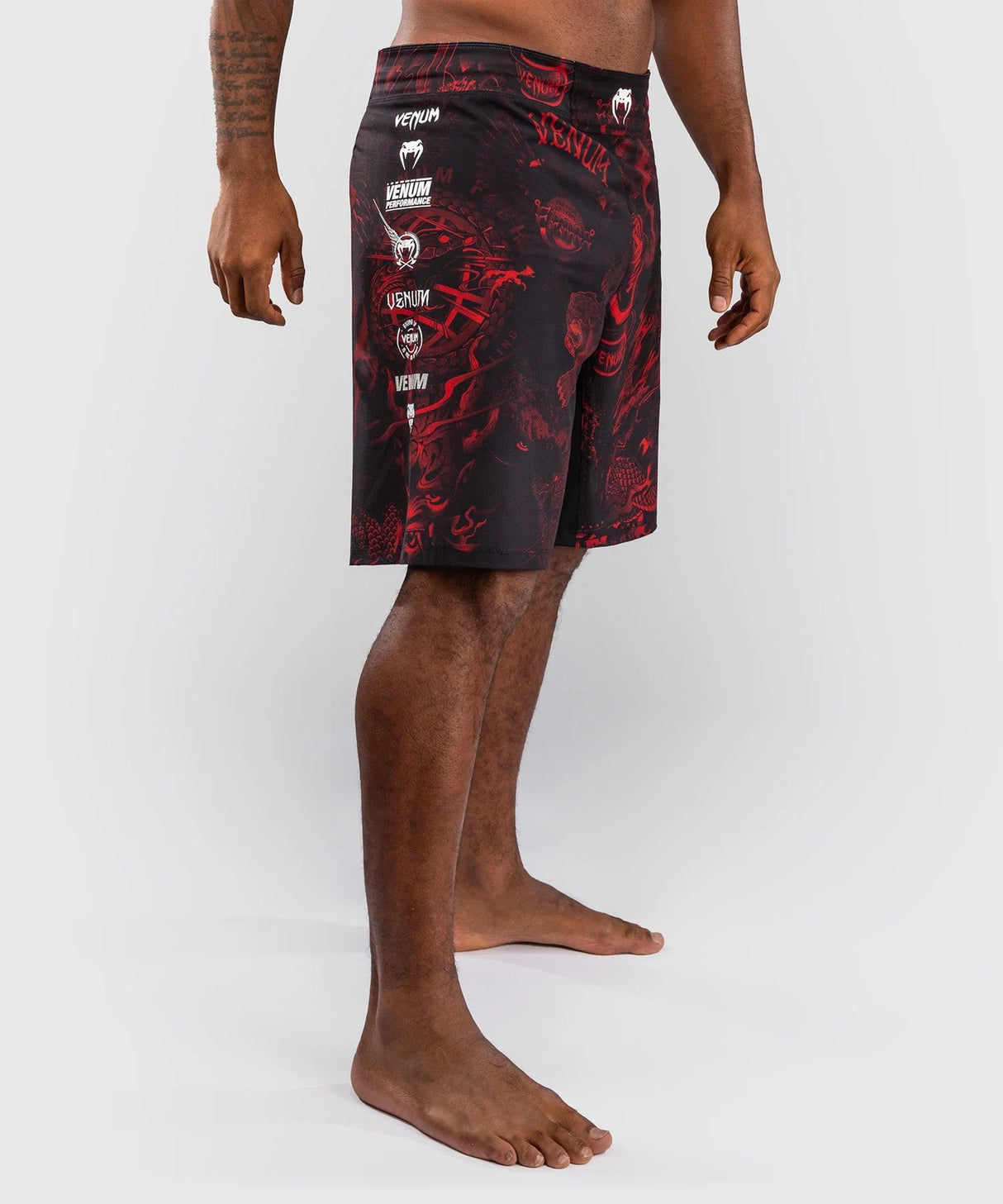 Venum 20th Anniversary Fight Shorts - black/red, VENUM-06102-100