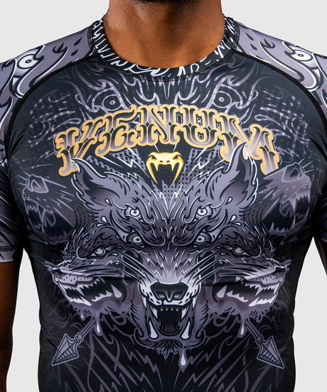 Venum Wolf Atak Short Sleeve Rashguard – Black/Grey, VENUM-06077-109