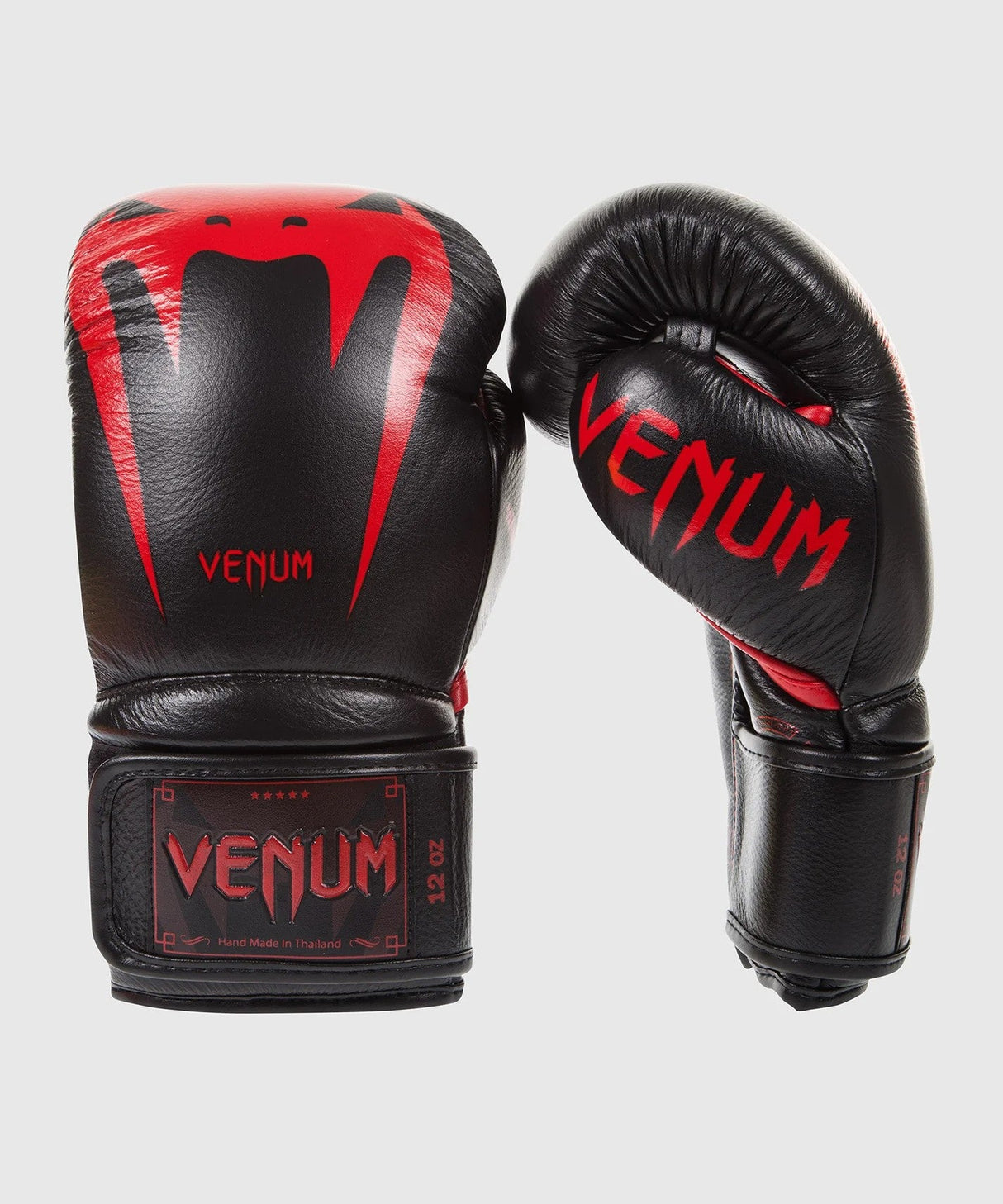Venum Giant 3.0 boxing gloves – black/Devil, EU-VENUM-2055