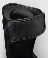 Venum Streamline Shin Guards - Black/Gold, VENUM-06305-126