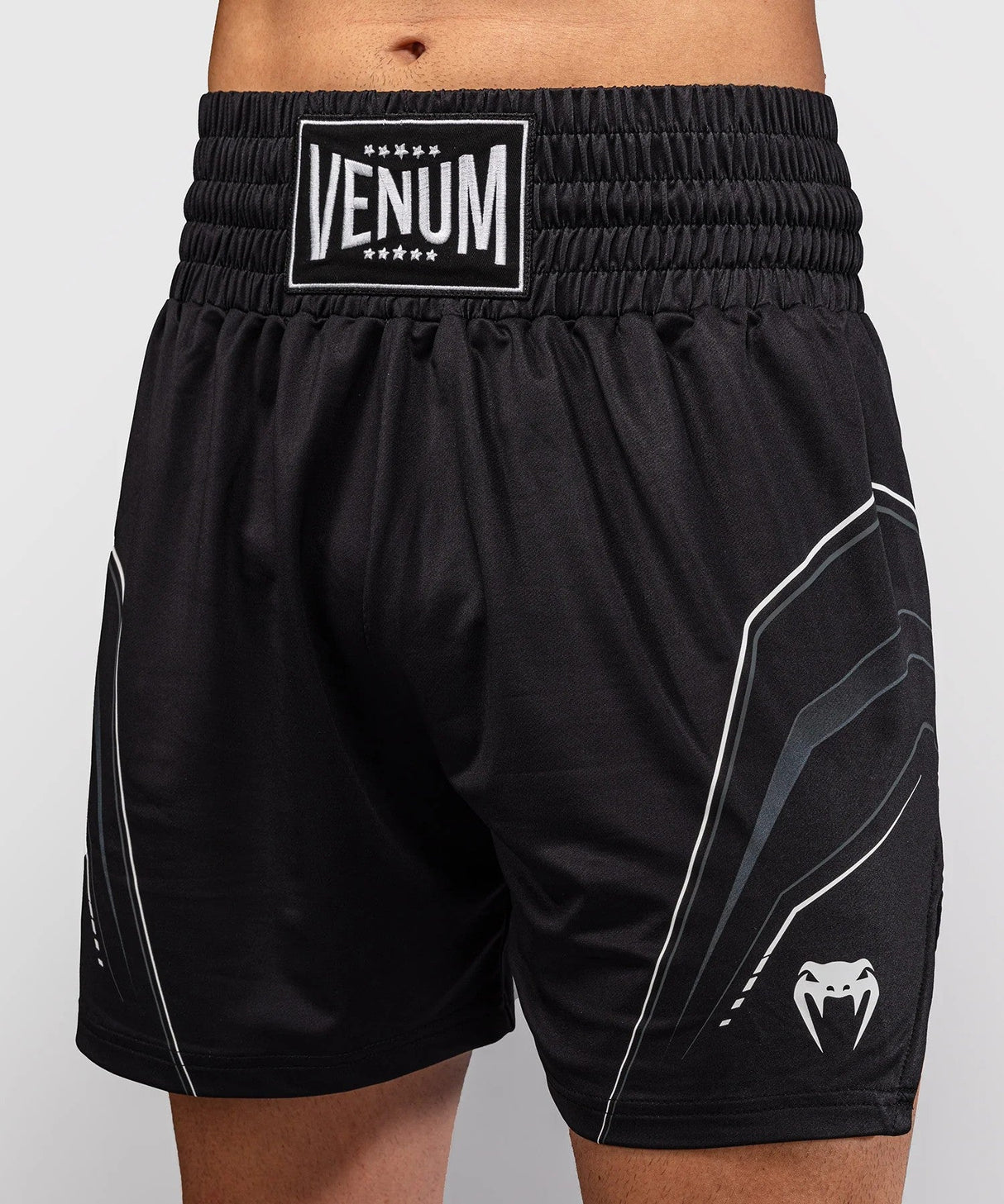 Venum Streamline Boxing Shorts – Black/White, VENUM-06301-108