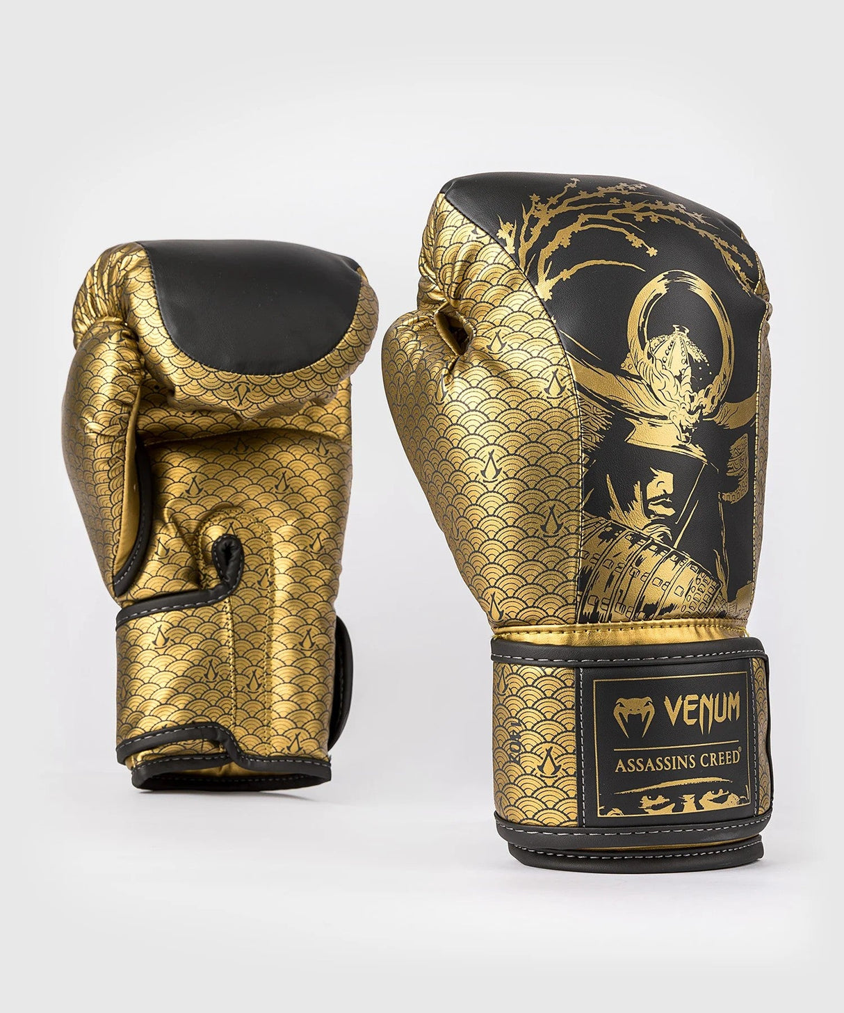 Venum x Assassin’s Creed Shadows Boxing Gloves – Gold, VENUM-05679-126