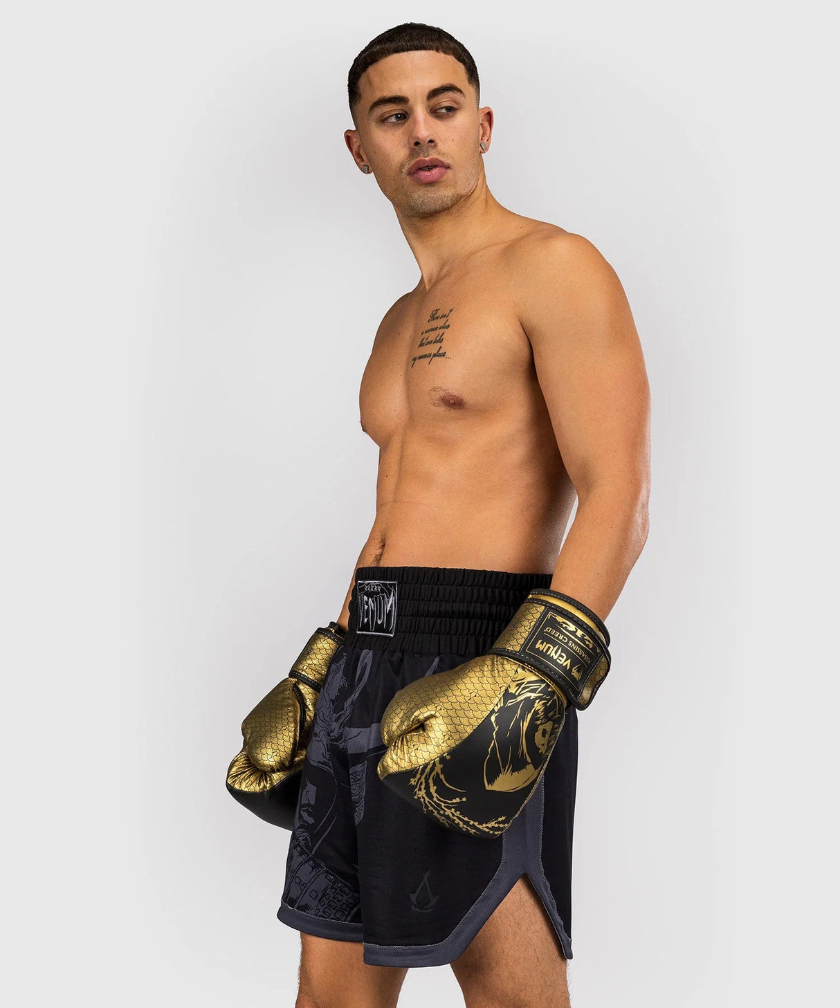 Venum x Assassin’s Creed Shadows Boxing Gloves – Gold, VENUM-05679-126