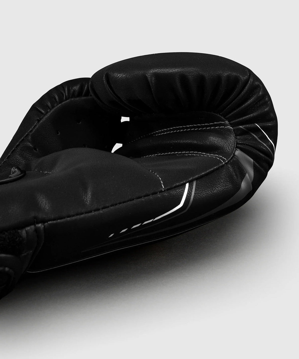 Venum Streamline Boxing Gloves – Black/White, VENUM-06304-108