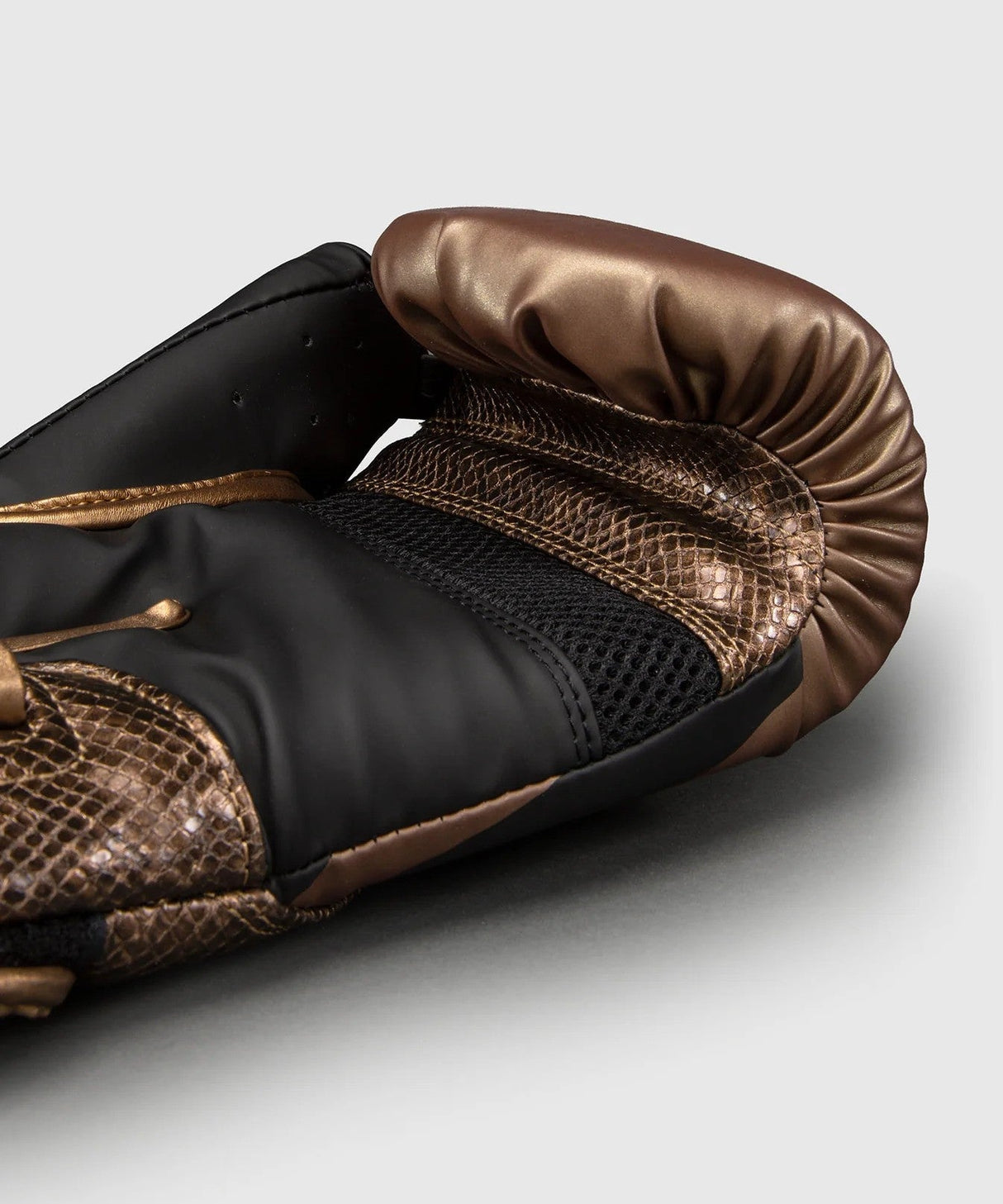Venum Challenger 4.0 boxing gloves – brown/black, VENUM-05893-667