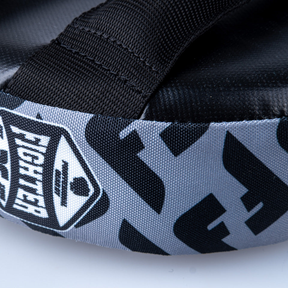 Fighter Small Round Mitt - black/grey, FFM-02-04