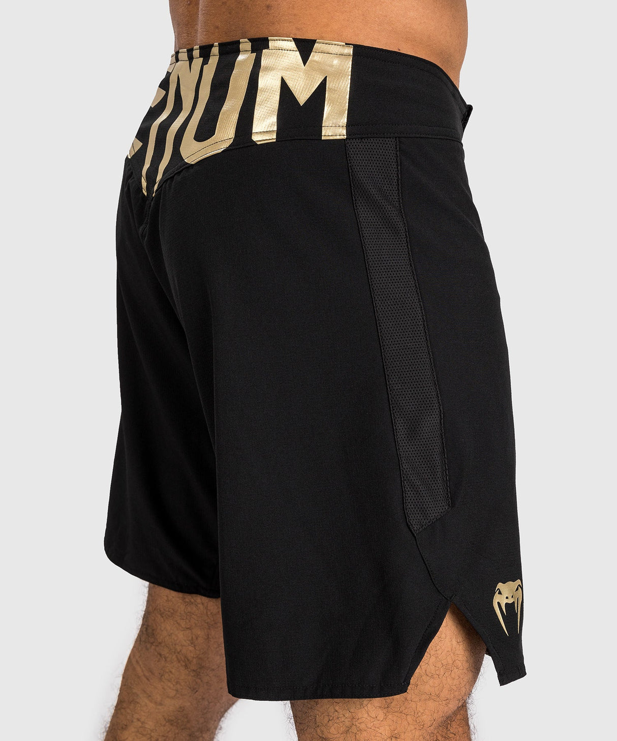 Venum Light 5.0 MMA Shorts-Negro/Oro, Venum-05103-126
