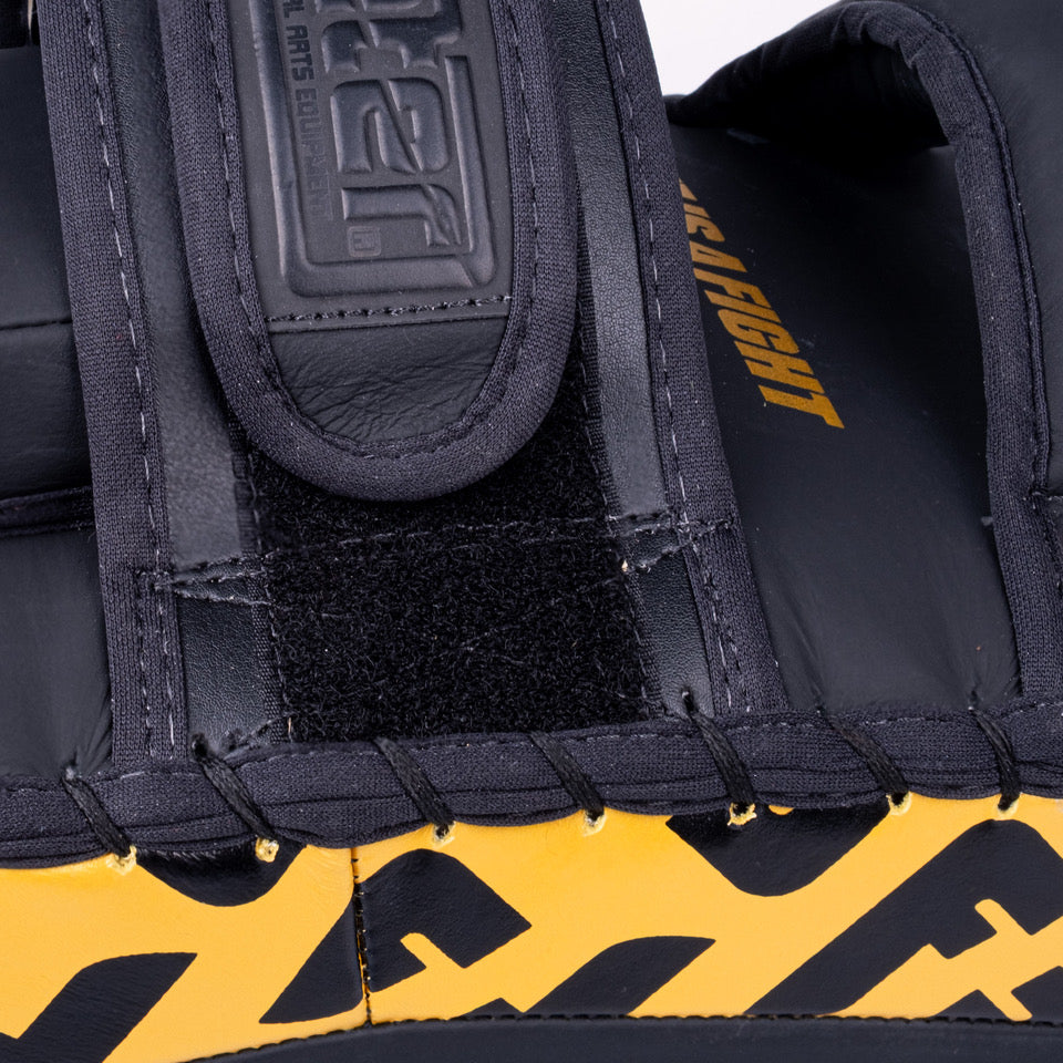 Fighter Thai Mitts – black/gold, FTP-001-12F