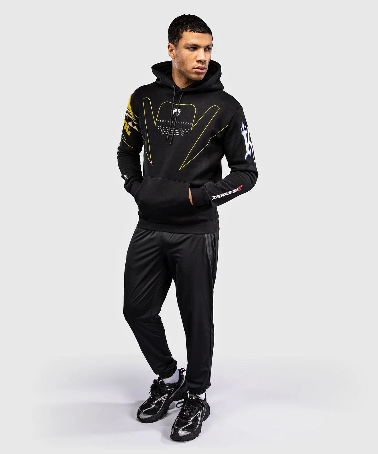 Venum x TEKKEN 8 Hoodie – Schwarz/Gelb – VENUM-06216-111