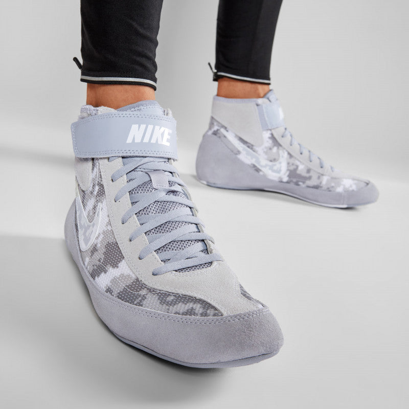 Nike SpeedSweep VII Shoes gray – Fighters Europe