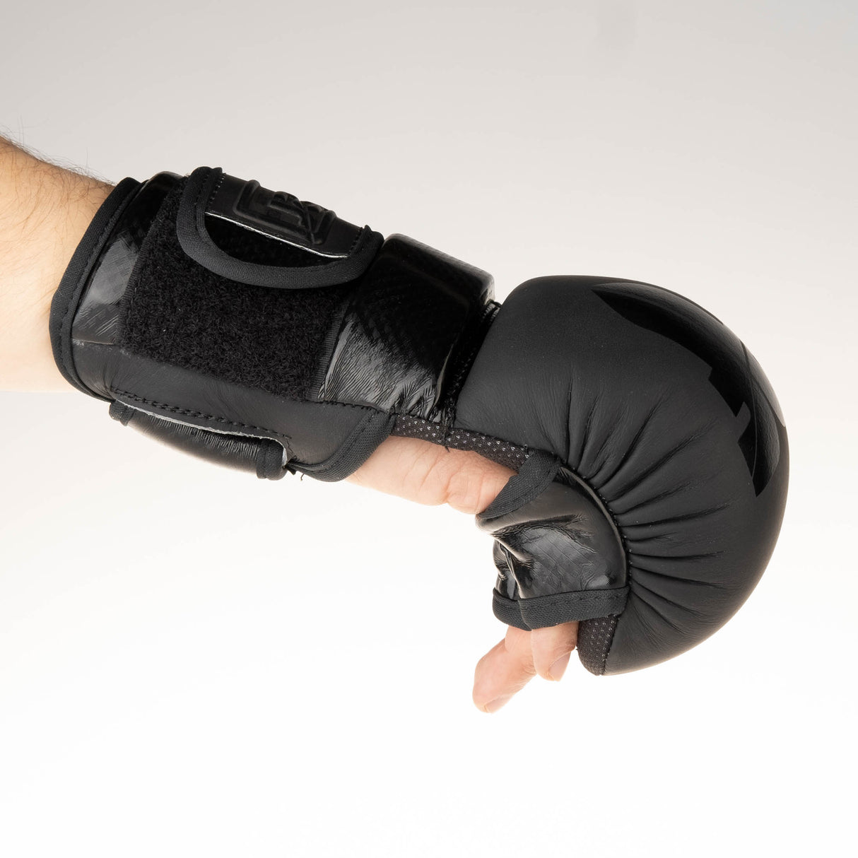 Entrenamiento de guantes MMA de combate - negro, FMG -001BB
