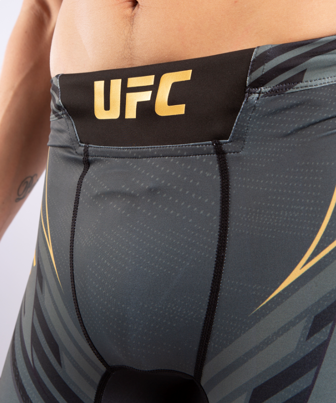 UFC Venum Pro Line Vale Tudo shorts Champion - black