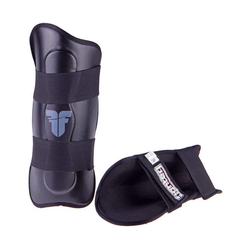 Shin Guard Fighter Ergo - black, FSG-001B