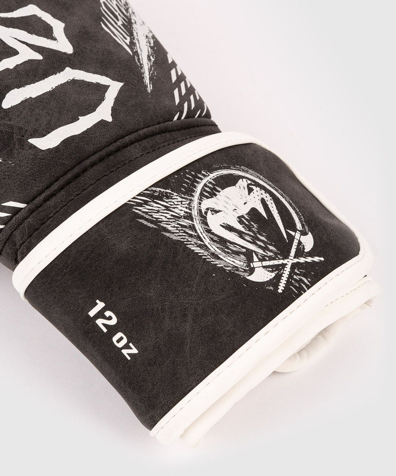 Venum boxing gloves GLDTR 4.0- black/white