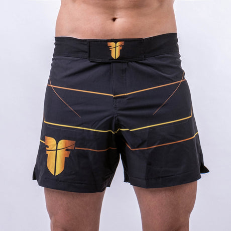 Fighter MMA Shorts Lines Gold - schwarz/gold, FMMAS-LN-0212