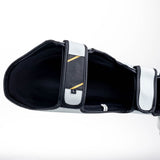 King Pro Protège-tibias de boxe THOR - blanc/or